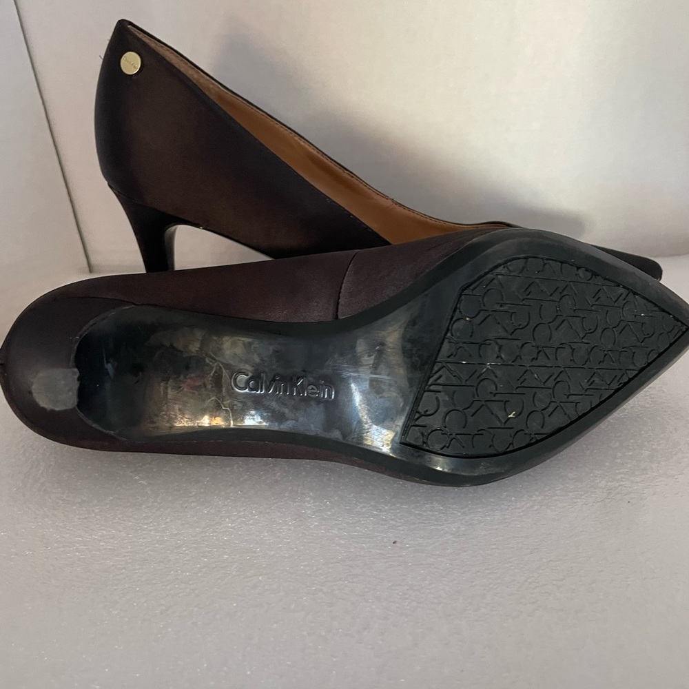 Calvin Klein Women's Elegant Black Heels - Picture 6 of 6